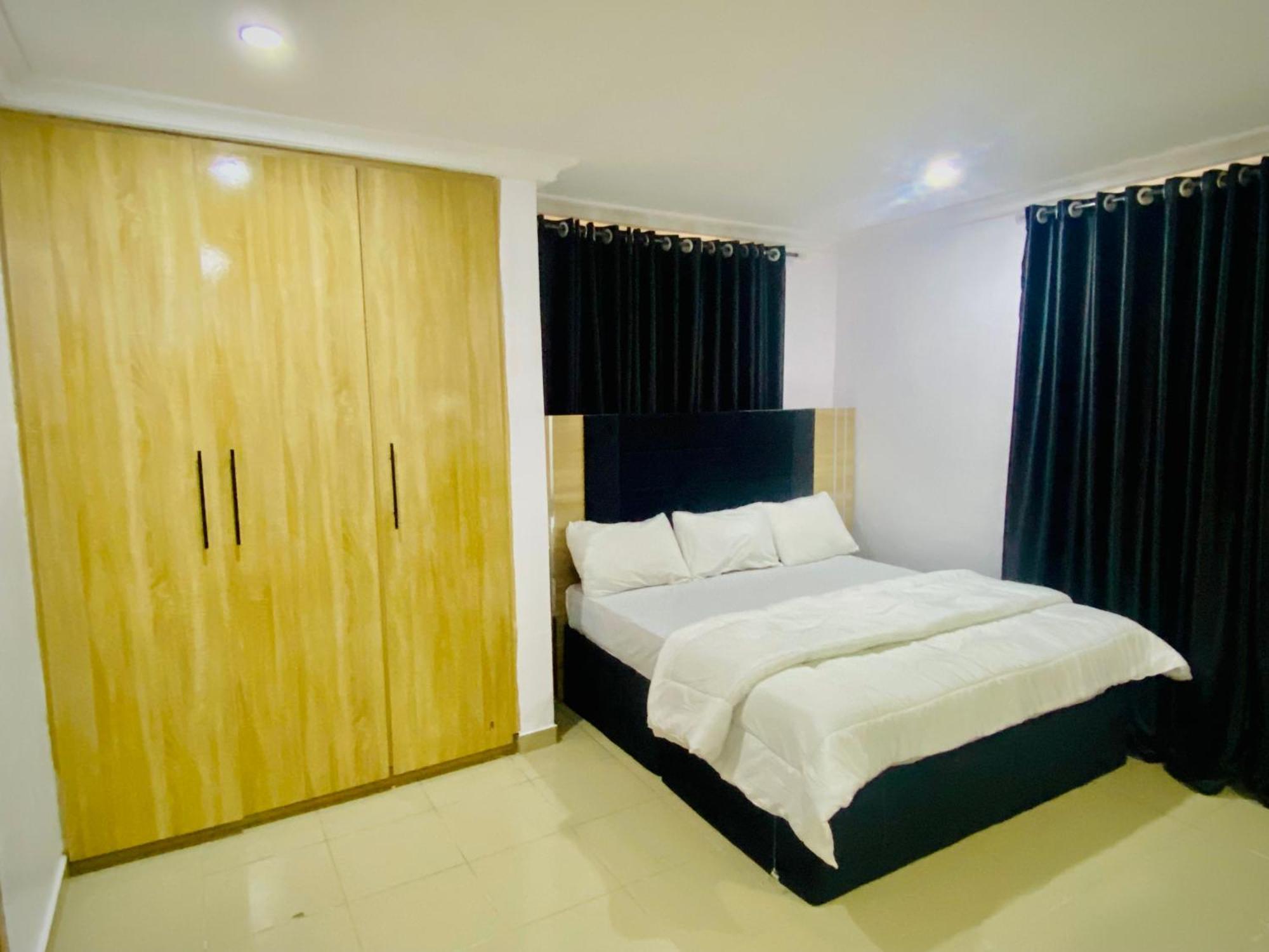 The Stallion Suites Lagos Exterior photo